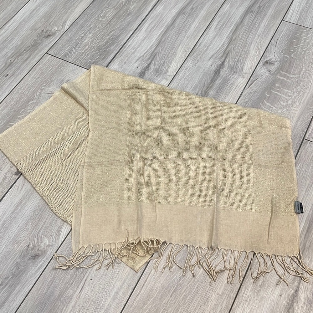 🧨3/10 Sparkly gold color Scarf